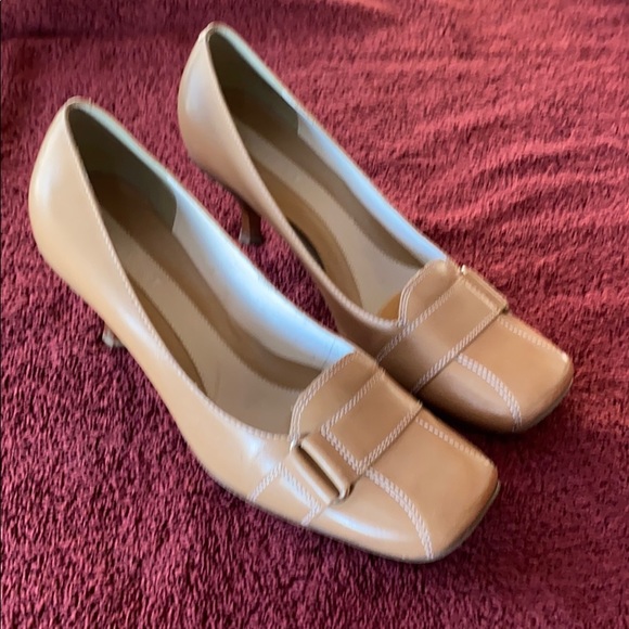 Nine West tan leather Mid heeled shoes - Picture 2 of 2